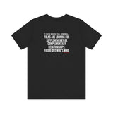 FIGURE OUT UNISEX   SHORT SLEEVE T-SHIRT